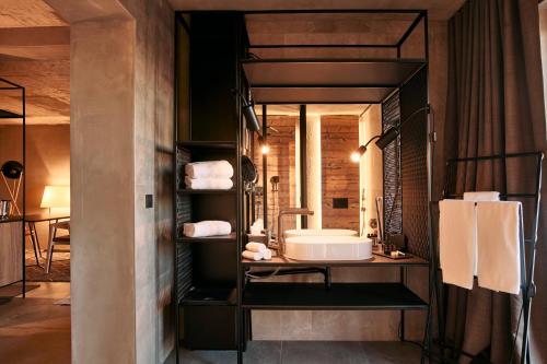 333849699 Hotel Maestoso - Lipica