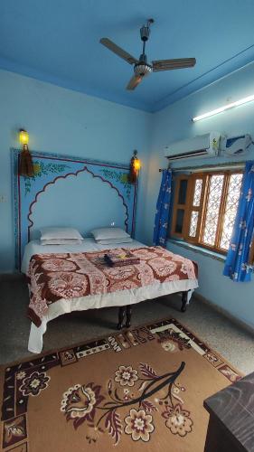 Deluxe Double Room image 1