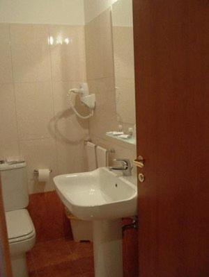 Hotel GF - image 10