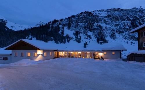 Chalet Schneekristall - Apartment - Lech