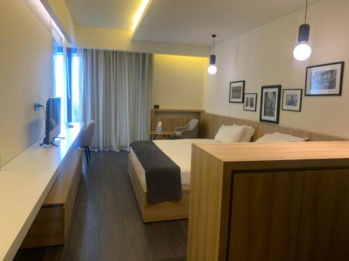 Le Pave Hotel in Barr Ilycs