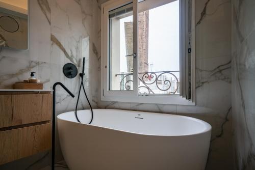 PANORAMA APARTMENT, Bologna