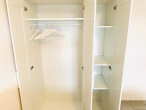 Zentrales Wohlfühl Apartment, 10 Min bis Frankfurt HBF (Zentrales Wohlfuhl Apartment, 10 Min bis Frankfurt HBF) in Langen (Hessen)