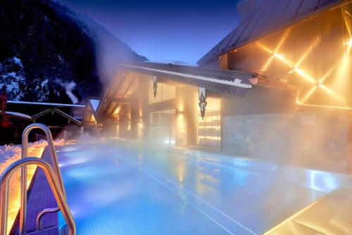 Hotel Neue Post - image 2