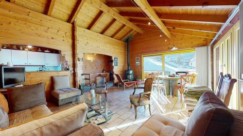Chalet in the heart of the Val d'Anniviers resort in Saint-Jean, Schweiz