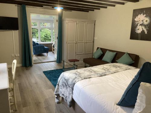 Pinewood Cottage Deluxe Self Catering Apartments in Lyndhurst