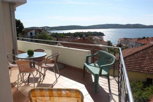 Apartment in Trogir with sea view, terrace, air conditioning, WiFi 4328-5