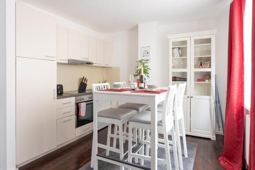 NEW ShalalaLiving Vienna - Lovenest or Workspace near Schönbrunn BG, Vídeň (fotografie 7)