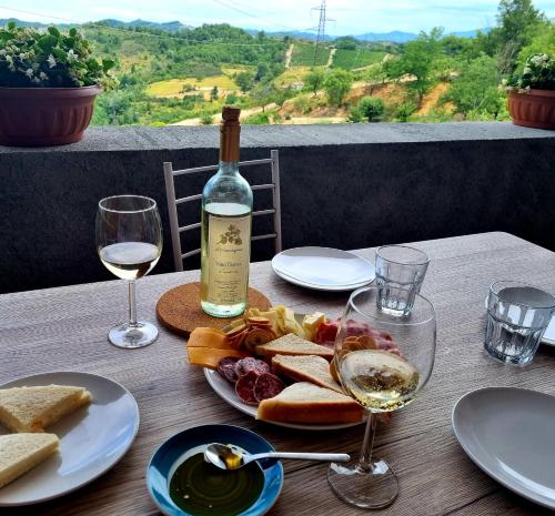 Agriturismo IL BIANCOSPINO Bed & Wine in Lerma