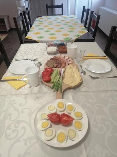 อาหารและเครื่องดื่ม, Casa de oaspeți Csomortáni vendégház (Casa de oaspeti Csomortani vendeghaz) in บัลวันยอส