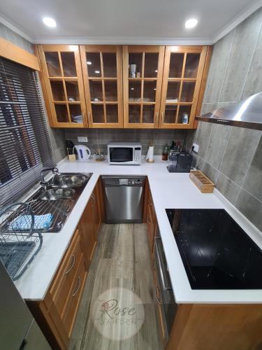 ห้องครัว, Lucy's Rosegarden in อูร์เซลินา