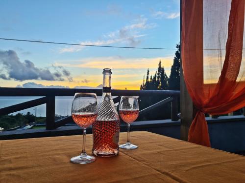 ระเบียง/ชานเรือน, Lucy's Rosegarden in อูร์เซลินา