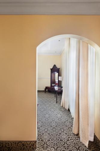 333912224 Hotel la Perla Leon