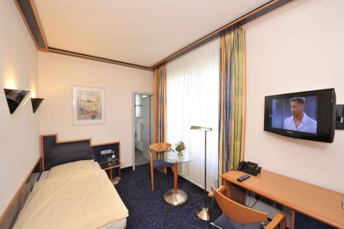 Insel Hotel - image 8