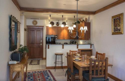 Palmyra #4G by Alpine Lodging Telluride