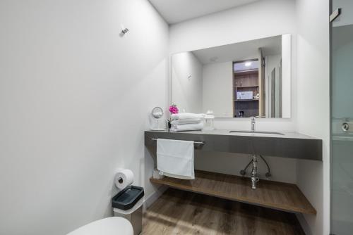 Apartamentos Go Living & Suites by HOUSY HOST
