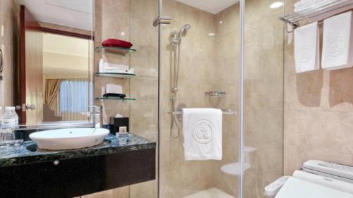 Executive Junior Suite image 6
