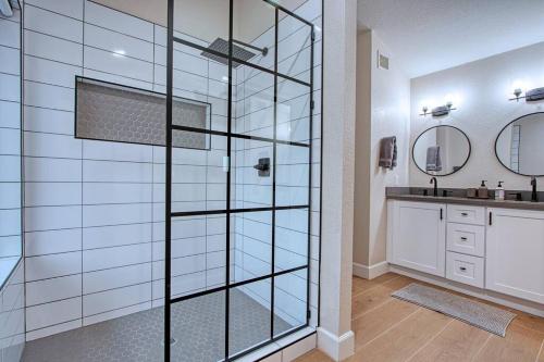 ESTRELLA - Renovated with PATIO, BBQ, POOL & SPA, Chandler (photo 4)