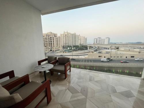 FIVE Palm Jumeirah - 2 Bedrooms & Maid Room Apartment in a Splendid Resort, Dubaj (fotografie 9)