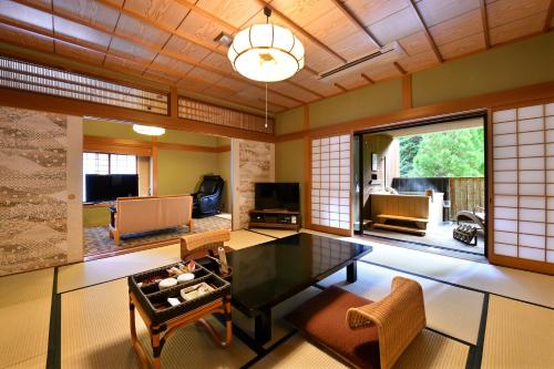 Suite with Tatami Area and Open-Air Bath