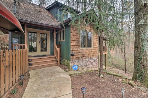 Cozy Conyers Cabin with Fireplace and Pool Table! in Conyers, USA