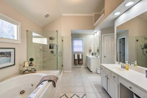 Updated Mableton Home about 14 Miles to Downtown ATL! Updated Mableton Home about 14 Miles to Downtown ATL!