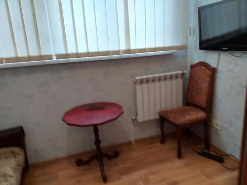 Затишна, домашня 43м в тихому зеленому місці Поруч Центральний парк Університет, Irpín (foto 6)