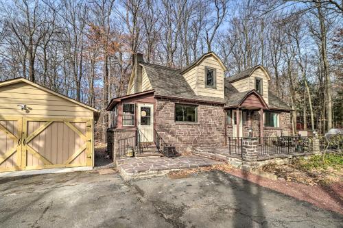 Poconos Gem with Hot Tub and Massive Theater Room - Pocono Pines