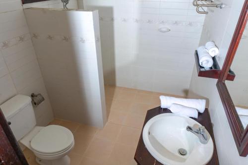 Deluxe Family Room image 10