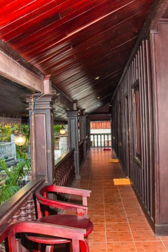 Superior Triple Room image 10