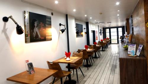 Hotel Midi-Zuid - image 3