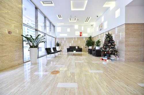 Bright spacious Studio for rent in JLT - 6min walk from Metro - DJ
