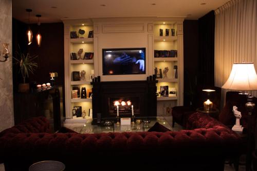 333975361 Seas Hotel Amman