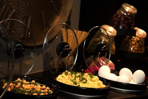 333975369 Seas Hotel Amman
