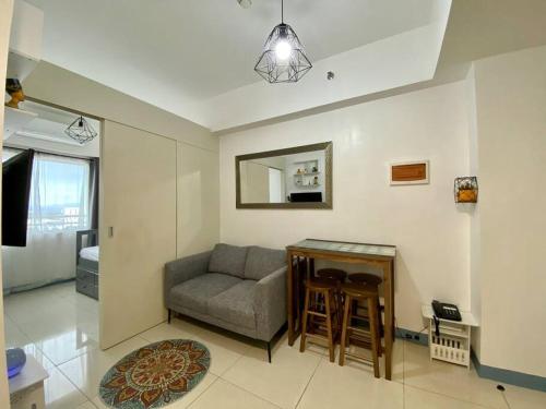 A Cozy 2 Bedroom Unit with a Parking at South Residences SM Southmall, Manila