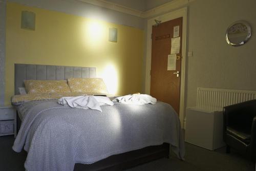 The Eastleigh - image 4