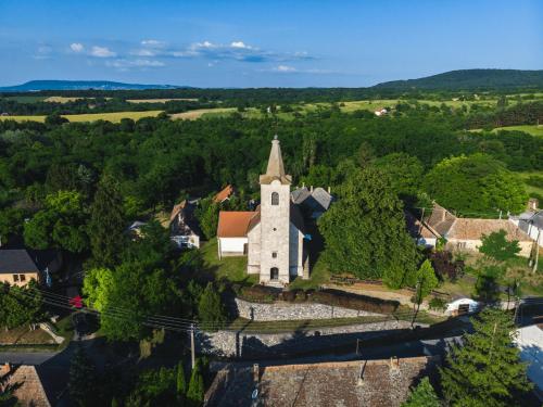 Tolnay Kúria és Vendégház