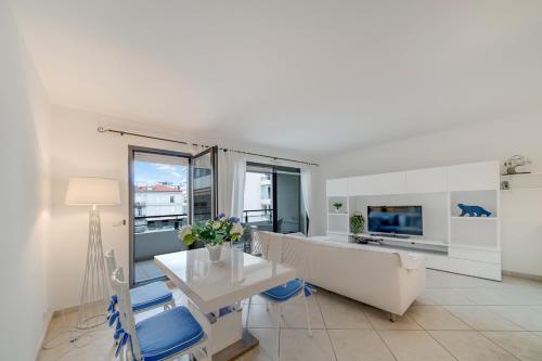 Superbe 2 pieces entre Grand Hotel et Rue d'Antibes