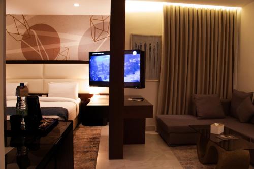 333996099 Seas Hotel Amman