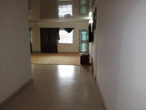 PhaGibs Inn Hotel - image 5