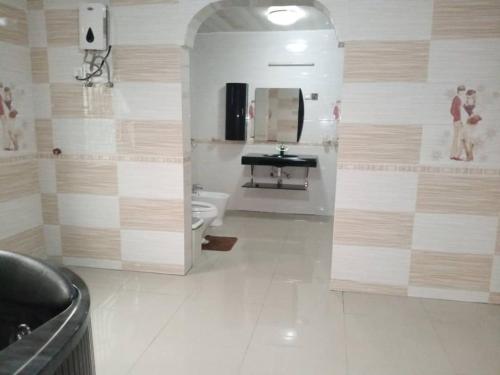 Apartment image 10
