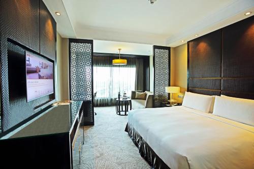 room detail thumbnail 1