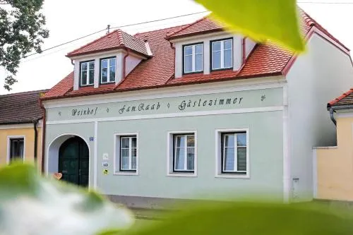 Weinhof & Gästezimmer Gregor Raab in Unterretzbach, Österreich
