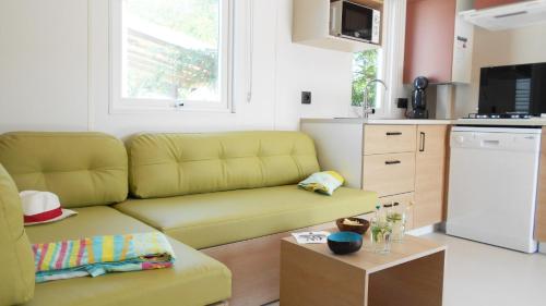 3 bedrooms, 6 beds