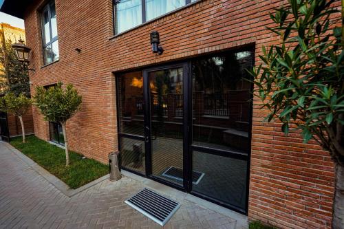 334017582 Address Boutique Hotel