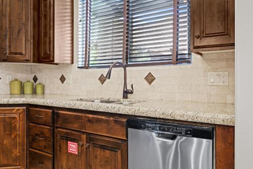 Coral Vista Villa - image 13