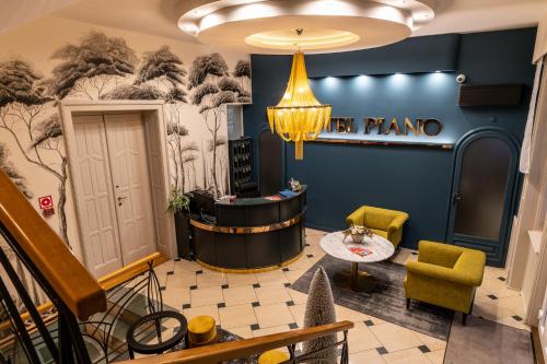 . Hotel Piano