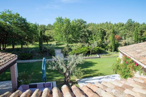 Villa provençale au cœur du pays d’Aix, piscine, vue imprenable