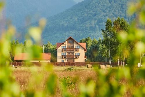 . Pensiunea Piemont