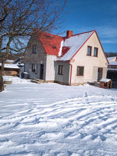 A szálláshely kívülről, Chalupa Bob a Bobek in Rokytnice V Orl. Horach